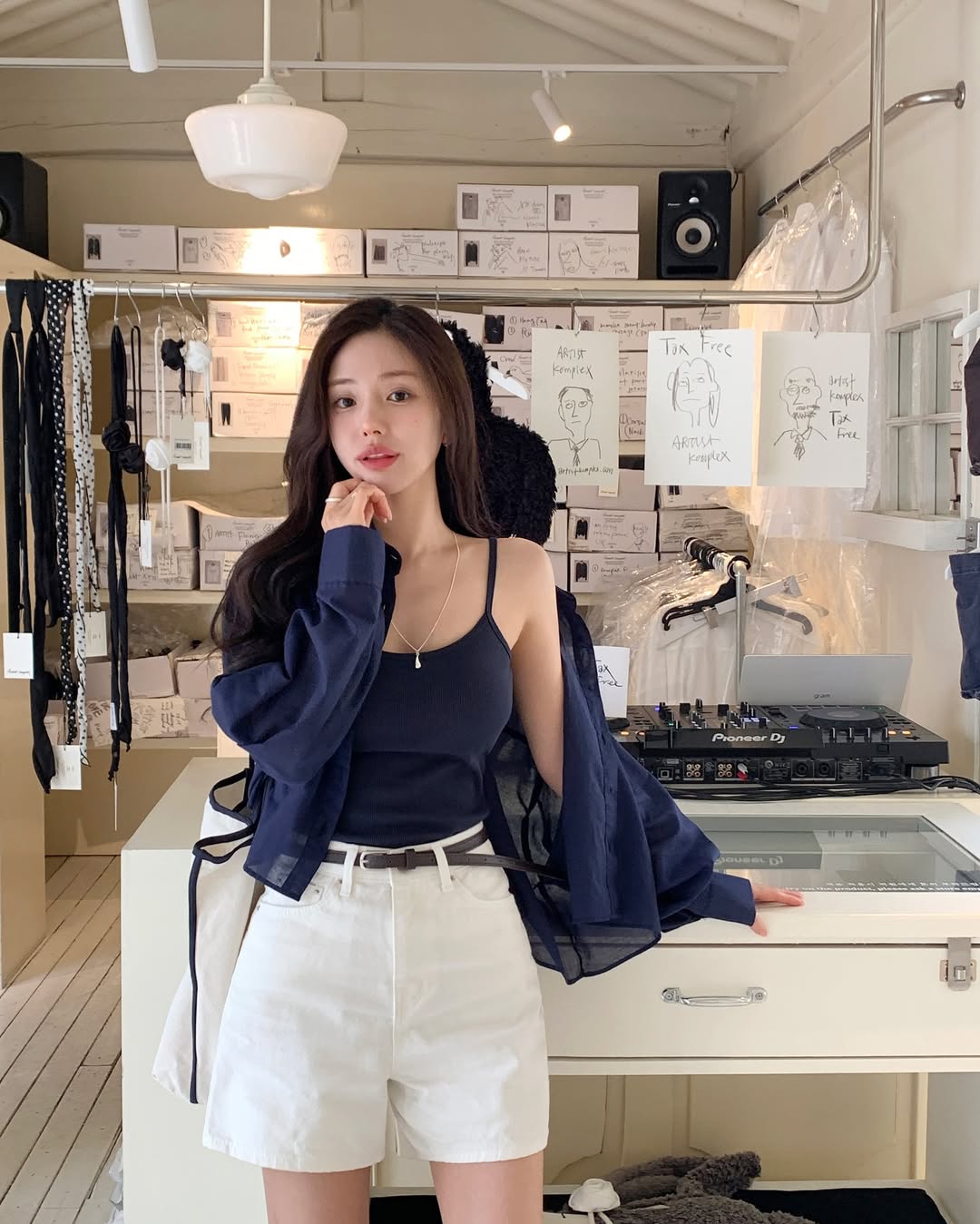 4 kiểu "áo chống nắng" sành điệu phụ nữ Hàn chăm diện nhất- Ảnh 6.