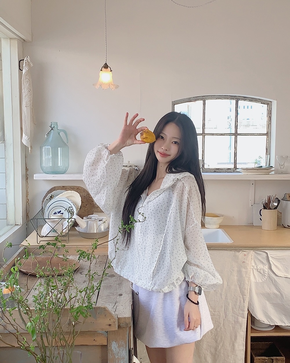 4 kiểu "áo chống nắng" sành điệu phụ nữ Hàn chăm diện nhất- Ảnh 8.