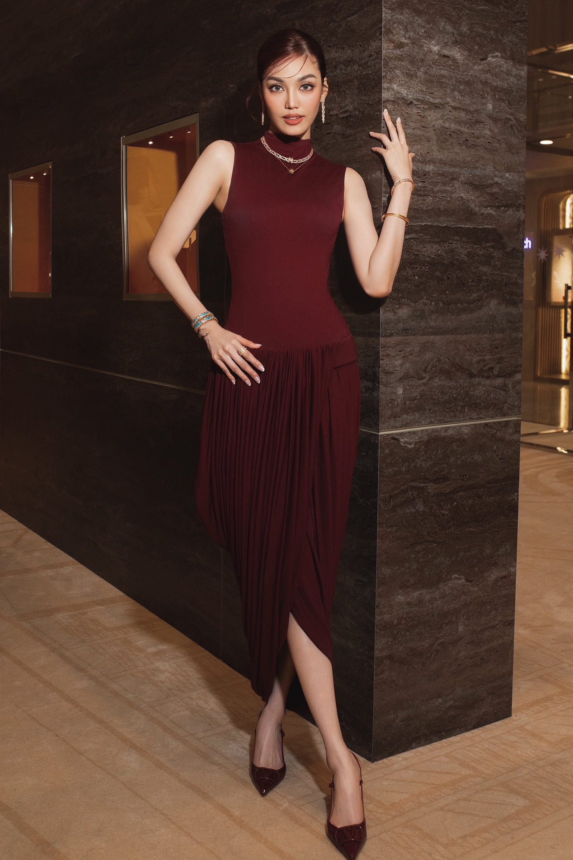 "Trí tuệ tính nữ" - ngôn ngữ thời trang định hình vẻ đẹp phụ nữ hiện đại- Ảnh 4.