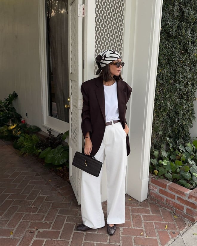 Áo blazer là item không thể thiếu trong tủ đồ của phụ nữ Pháp.