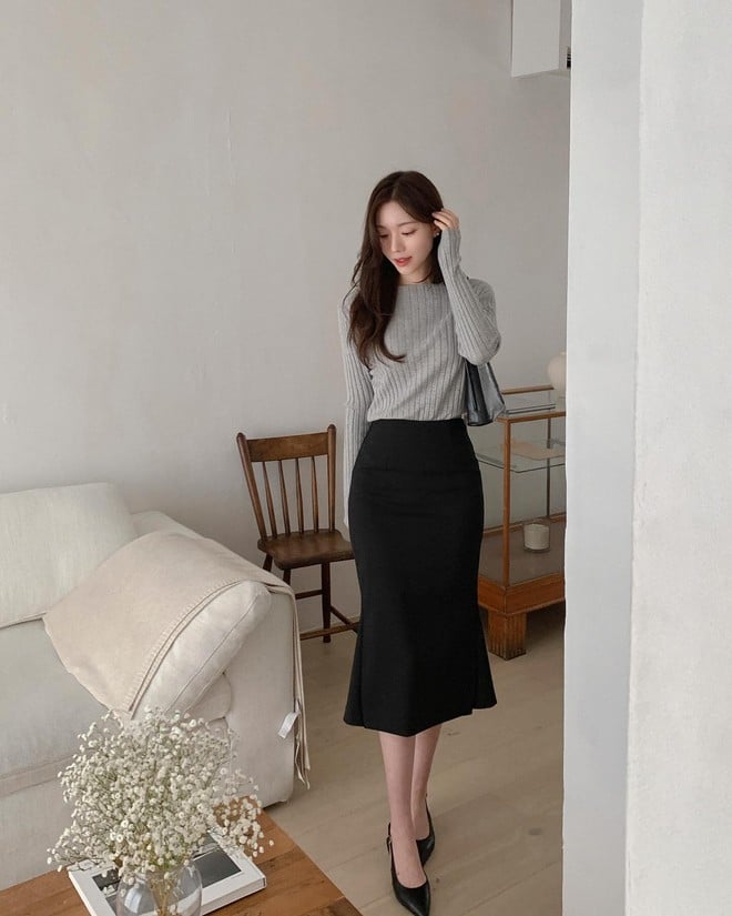 Các kiểu chân váy như bút chì, suông hay đuôi cá đều mang lại hiệu ứng tôn dáng rõ rệt.