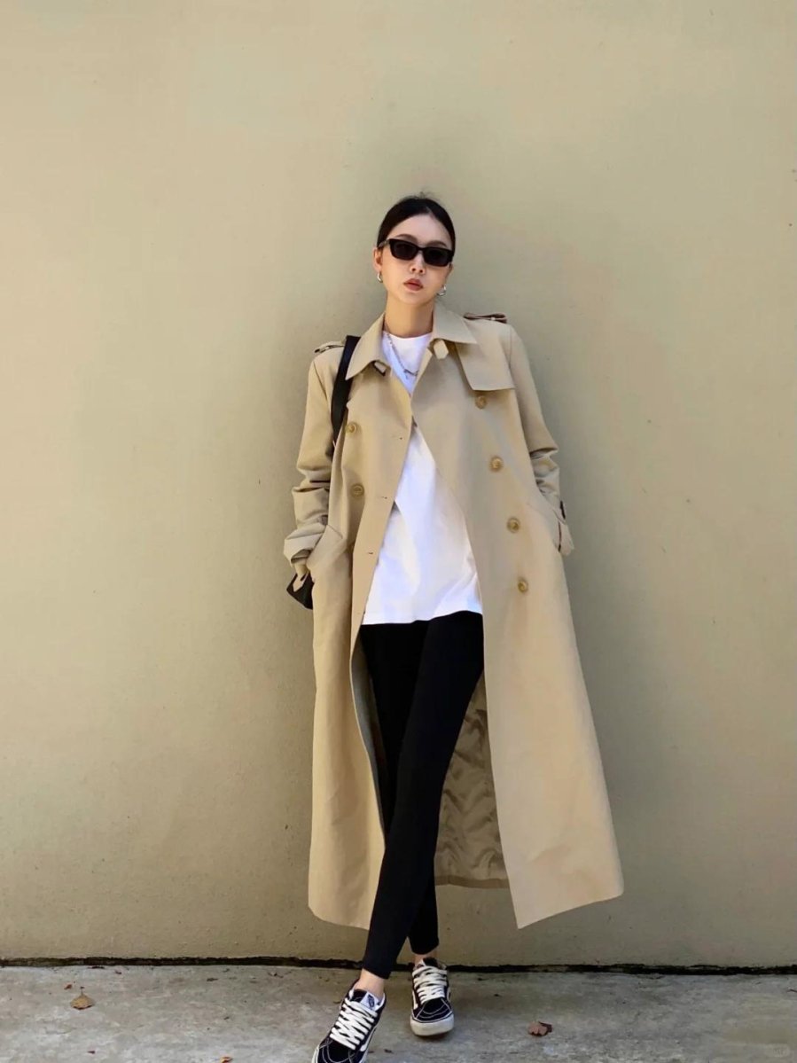 Công thức “ngoài rộng – trong ôm” này không chỉ giúp vóc dáng cao ráo mà còn toát lên khí chất tinh tế