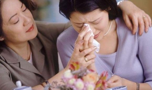 Vì lo lắng cho con cháu, nhiều mẹ chồng thường góp ý hoặc can thiệp vào việc chi tiêu của các con.