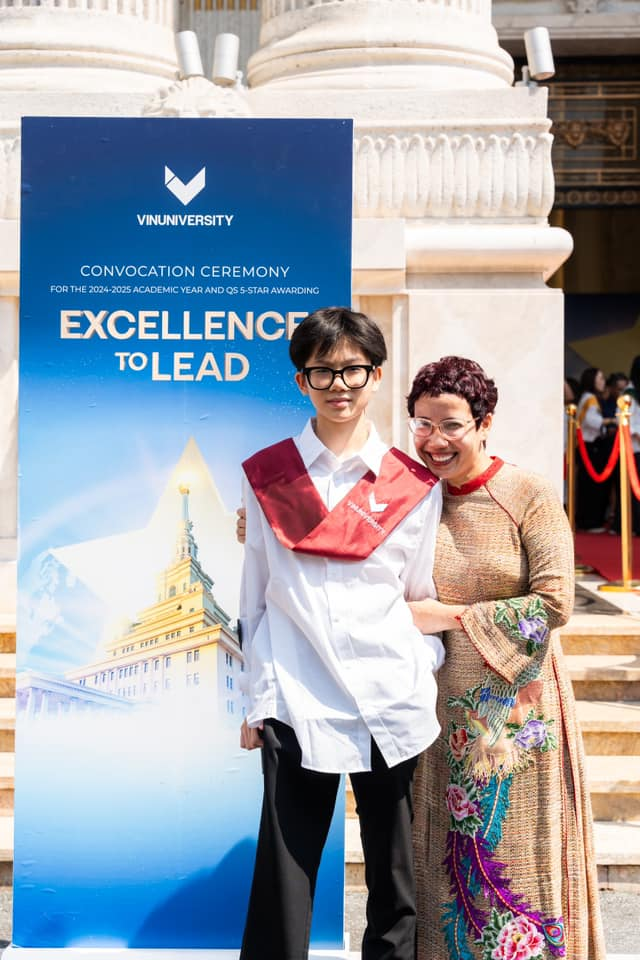 Khi tình mẫu tử vượt qua ranh giới của huyết thống: Hành trình 19 năm diệu kỳ của "mẹ Còi" Trần Mai Anh và "chú lính chì" Thiện Nhân- Ảnh 21.