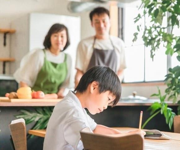 Trong công việc và cuộc sống, chỉ số cảm xúc (EQ) thường có vai trò quyết định hơn cả chỉ số thông minh (IQ).