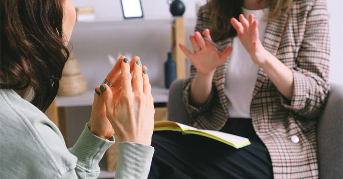 Những cung hoàng đạo vô duyên nhất khi giao tiếp: Càng nói càng vụng đến phát cáu - Ảnh 2.