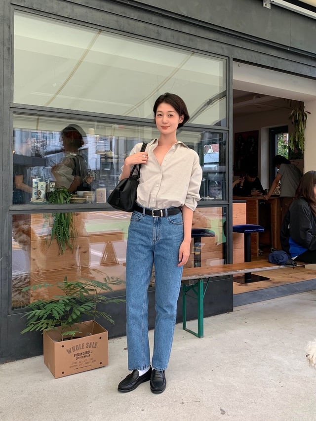 Sự giản đơn trong hai gam màu cơ bản tạo nên vẻ trẻ trung nhưng vẫn có nét thanh lịch