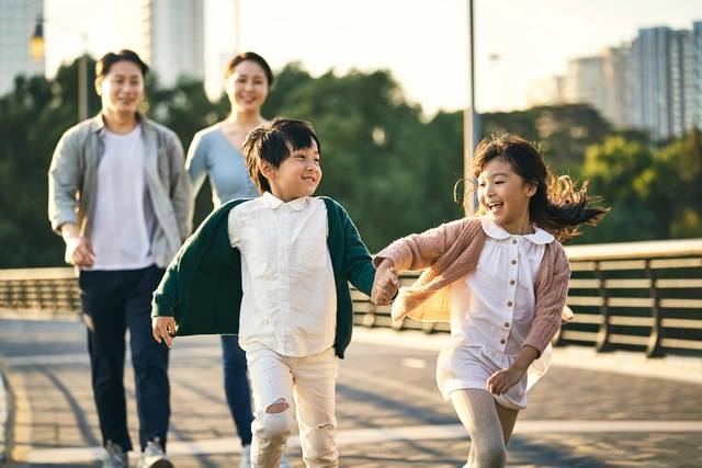 Những đứa trẻ được yêu thương thường có 3 đặc điểm này, dù có che giấu cũng không được - Ảnh 4.