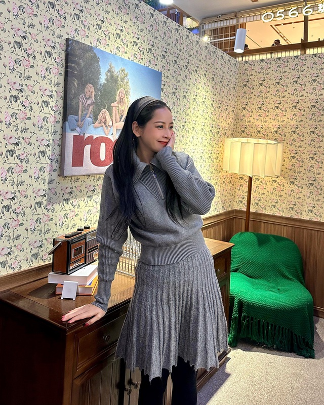 Đây là lựa chọn không bao giờ lỗi mốt cho những ngày làm việc hoặc gặp gỡ bạn bè.