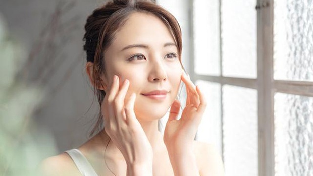 Những loại có chỉ số bảo vệ quang phổ rộng và SPF đủ cao sẽ giúp hạn chế tổn thương sâu dưới lớp biểu bì. 