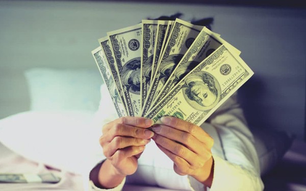 5 bí mật kiếm tiền mà người giàu không bao giờ nói ra: Ai biết trước người đó đổi vận - Ảnh 1. 5 bí mật kiếm tiền mà người giàu không bao giờ nói ra: Ai biết trước người đó đổi vận - Ảnh 1.