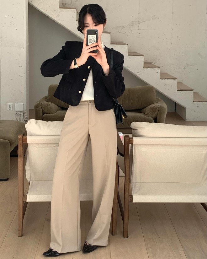 Gam màu be mang đến cảm giác ấm áp, mềm mại, giúp tôn da và khiến tổng thể trở nên hài hòa hơn.