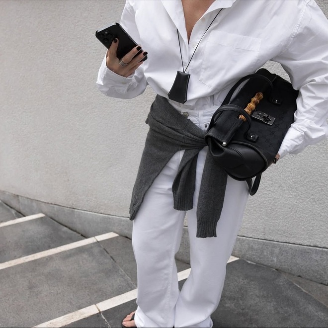 Điểm đặc biệt của xu hướng buộc đồ là không đòi hỏi bạn phải mua thêm bất kỳ món mới nào.