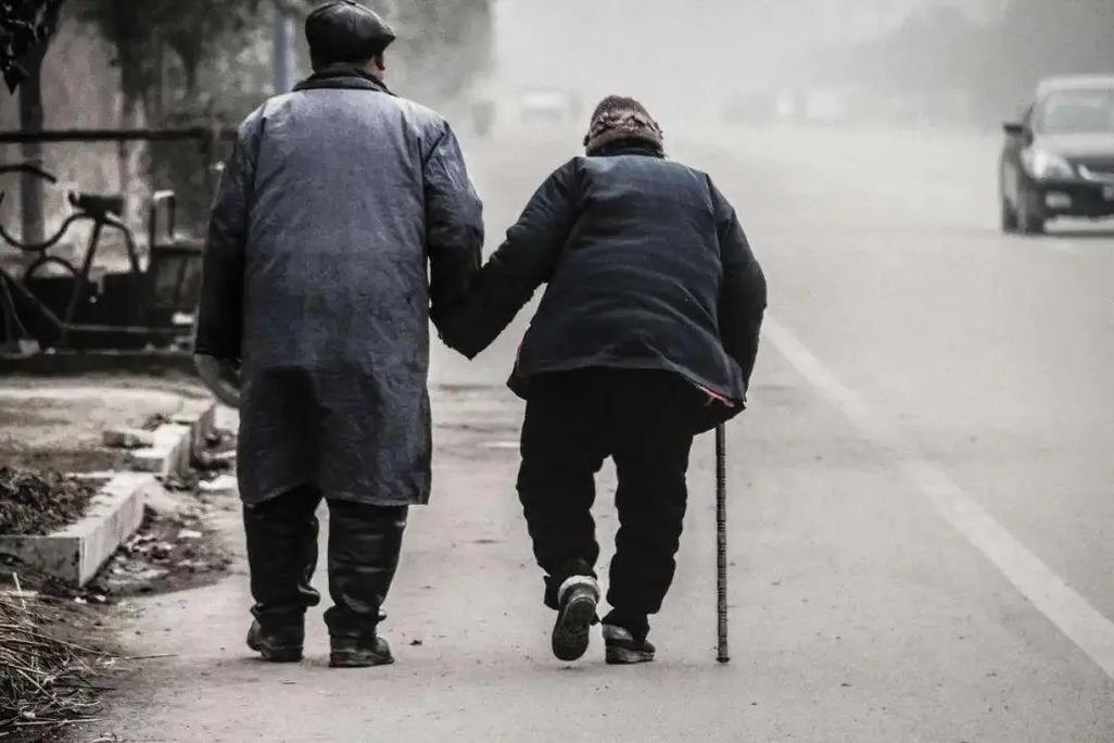 5 Kiểu hiếu thảo cha mẹ không mong nhận từ con cái - Ảnh 1.